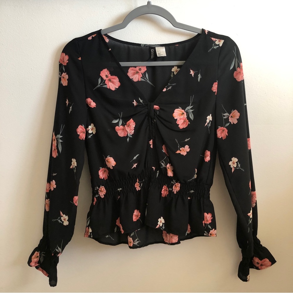 H&M DIVIDED Black Floral Flounce Sleeve Peplum Blouse